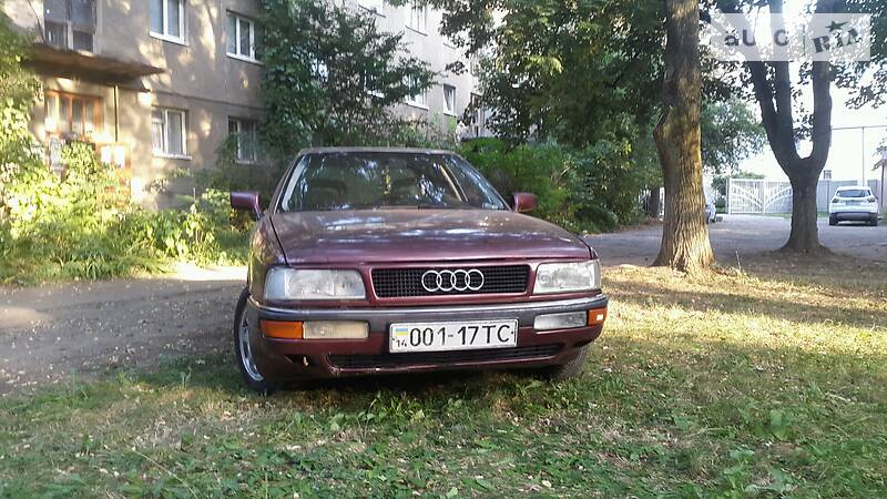 Седан Audi 90 1991 в Ужгороді