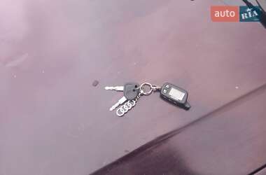 Седан Audi 90 1988 в Кореці