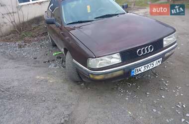 Седан Audi 90 1988 в Кореці
