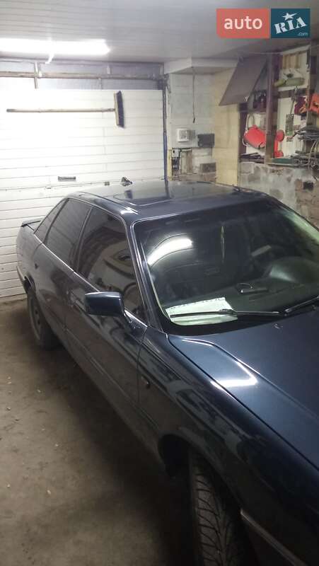 Седан Audi 90 1988 в Калиновке