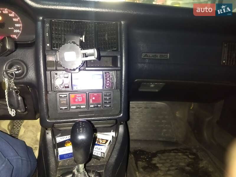 Седан Audi 90 1988 в Дніпрі