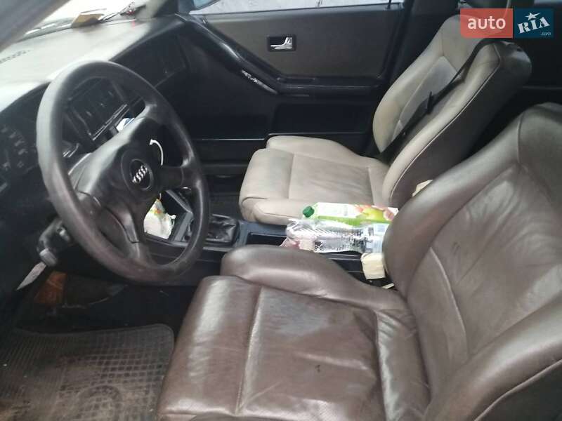 Седан Audi 90 1988 в Днепре