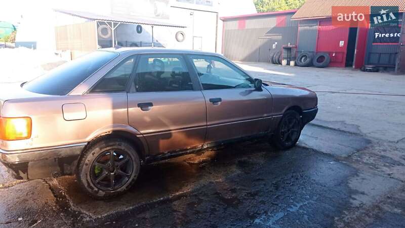 Седан Audi 90 1987 в Владимире