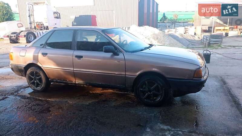 Седан Audi 90 1987 в Владимире