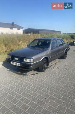 Седан Audi 90 1985 в Ивано-Франковске