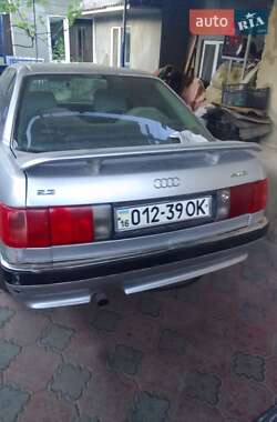 Седан Audi 90 1991 в 