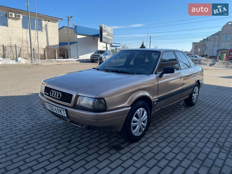 Седан Audi 90 1989 в Житомире