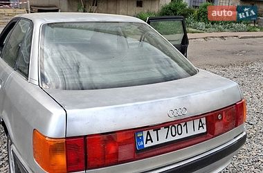 Седан Audi 90 1989 в Калуші