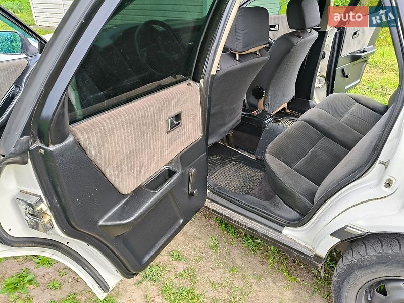 Седан Audi 90 1988 в Орлах фото 7 Седан Audi 90 1988 в Орлах