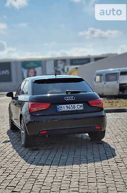 Хэтчбек Audi A1 2011 в Полтаве