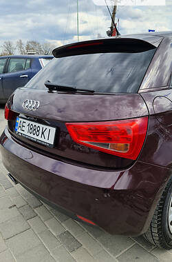 Хэтчбек Audi A1 2012 в Днепре