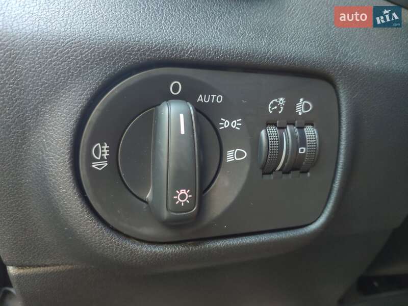 Хетчбек Audi A1 2010 в Івано-Франківську