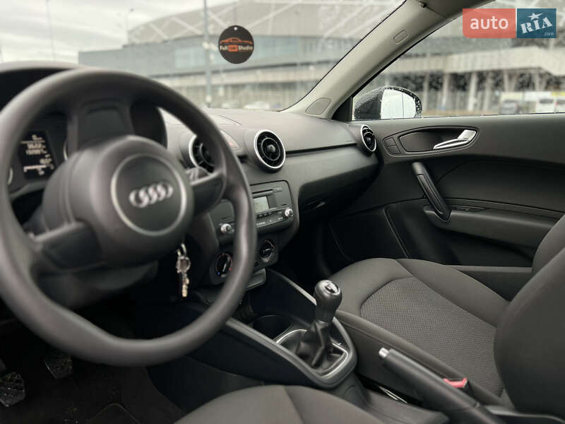 Хэтчбек Audi A1 2011 в Львове