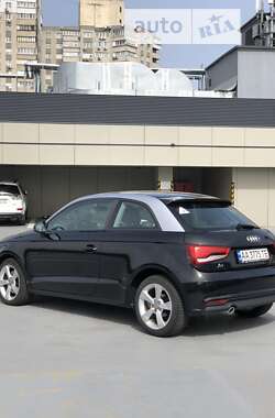 Хэтчбек Audi A1 2015 в Киеве