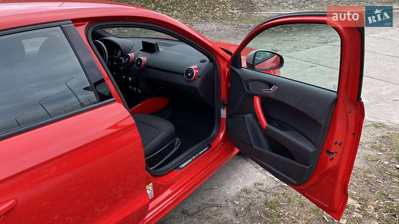 Хэтчбек Audi A1 2014 в Киеве фото 36 Хэтчбек Audi A1 2014 в Киеве