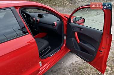 Хэтчбек Audi A1 2014 в 