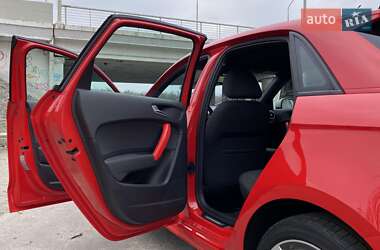 Хэтчбек Audi A1 2014 в 