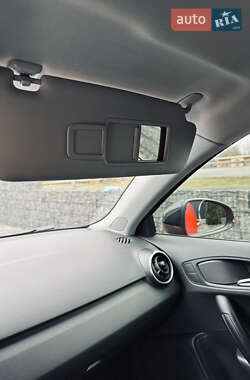 Хетчбек Audi A1 2012 в 