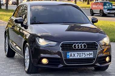 Хэтчбек Audi A1 2011 в 