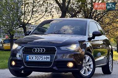 Хэтчбек Audi A1 2011 в 