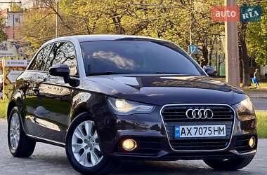 Хэтчбек Audi A1 2011 в 