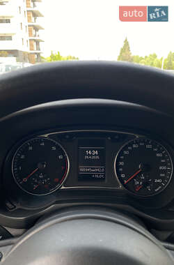 Хэтчбек Audi A1 2010 в 