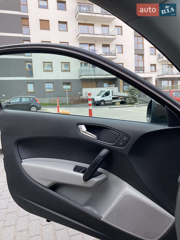 Хэтчбек Audi A1 2010 в Львове
