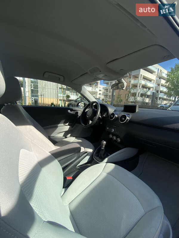 Хэтчбек Audi A1 2010 в Львове