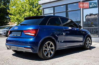 Хетчбек Audi A1 2015 в 