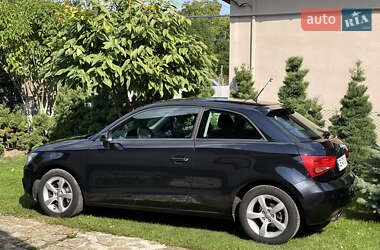 Хетчбек Audi A1 2011 в 