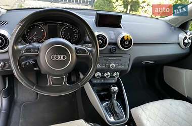 Хетчбек Audi A1 2011 в 