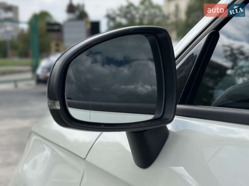 Хетчбек Audi A1 2013 в Шептицькому