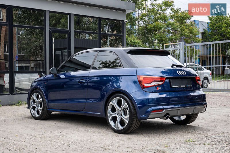 Хэтчбек Audi A1 2015 в Киеве