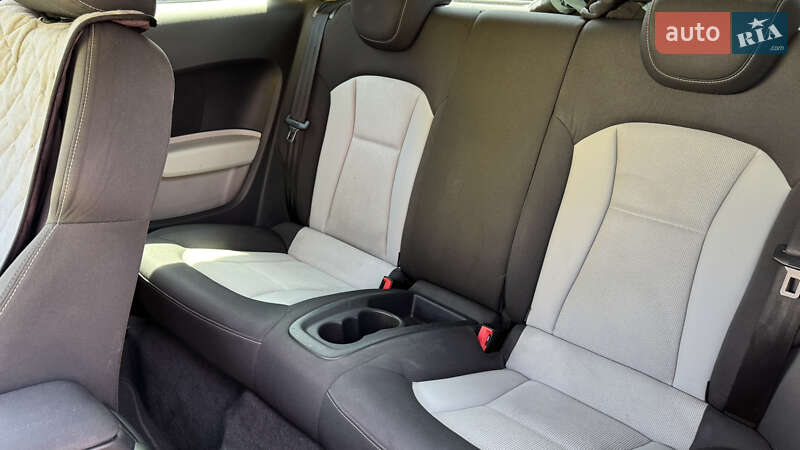 Хэтчбек Audi A1 2010 в Южном