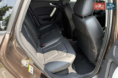 Хэтчбек Audi A1 2013 в 