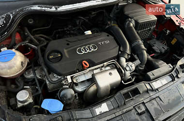 Хэтчбек Audi A1 2013 в 