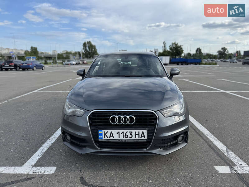 Хэтчбек Audi A1 2011 в Киеве