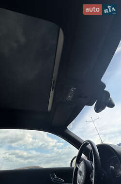 Хэтчбек Audi A1 2011 в 