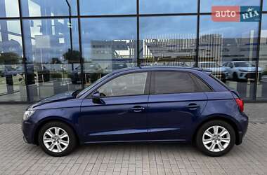Хэтчбек Audi A1 2013 в 