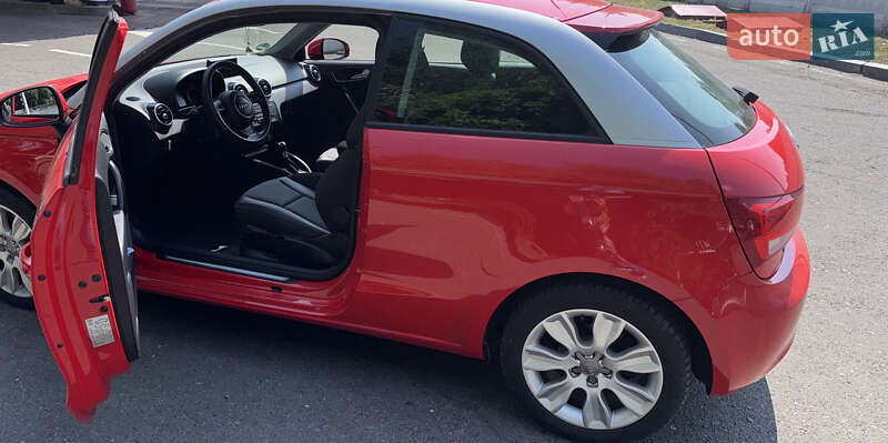 Хэтчбек Audi A1 2011 в Одессе