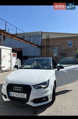 Хэтчбек Audi A1 2011 в 