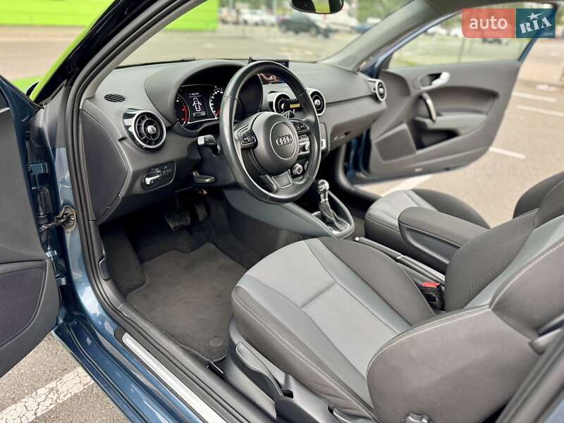Хэтчбек Audi A1 2015 в Киеве