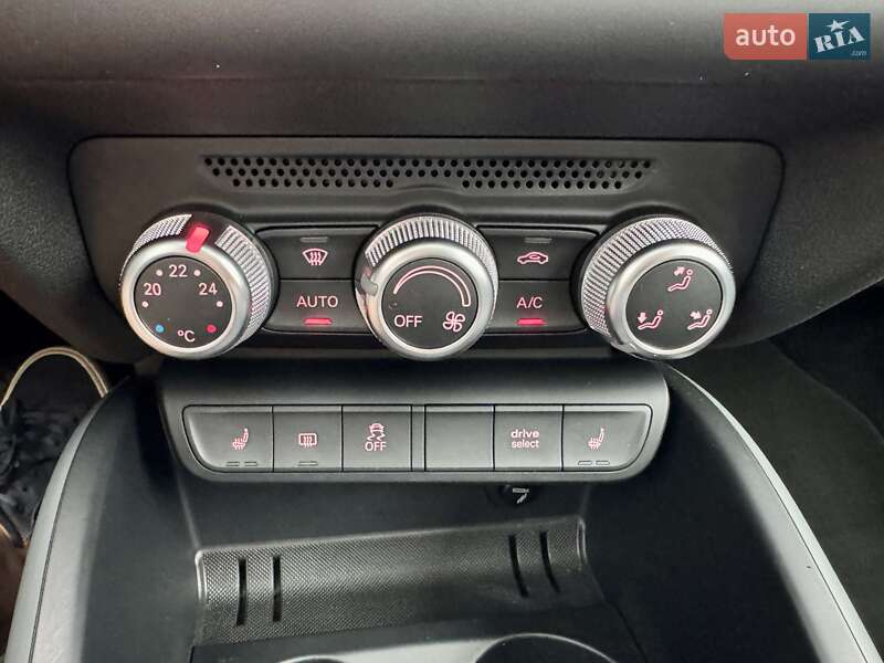 Хэтчбек Audi A1 2015 в Киеве
