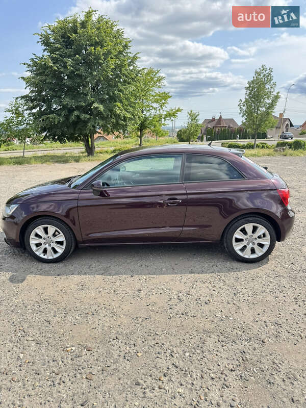 Хэтчбек Audi A1 2011 в Ужгороде