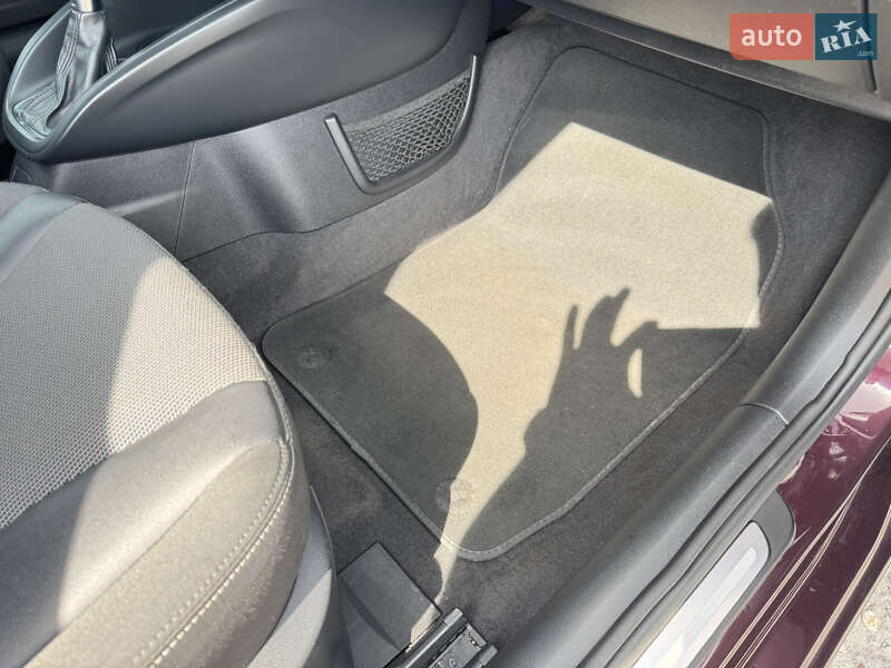 Хэтчбек Audi A1 2011 в Ужгороде