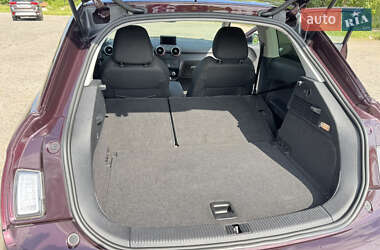 Хэтчбек Audi A1 2011 в 