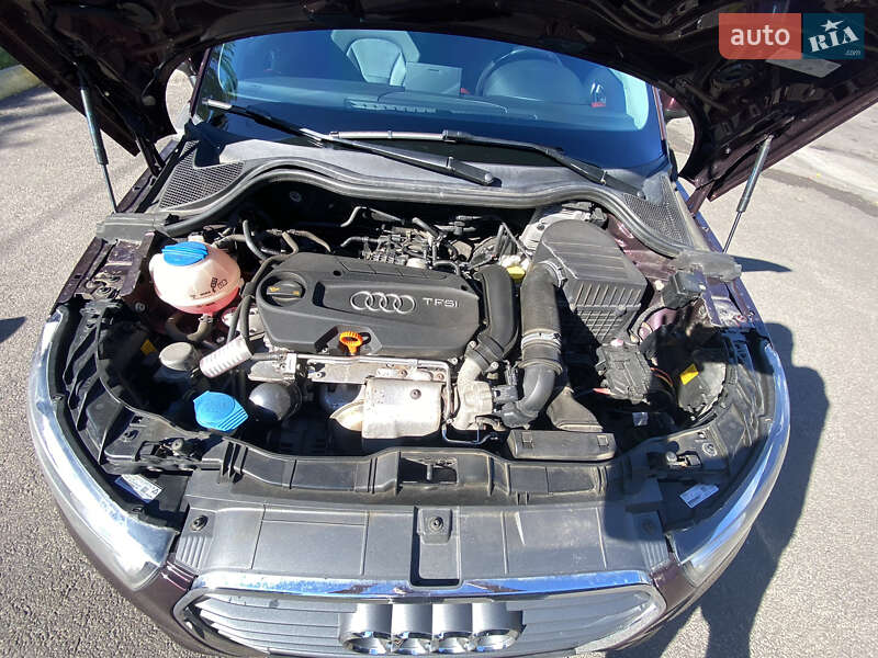 Хэтчбек Audi A1 2011 в Ужгороде