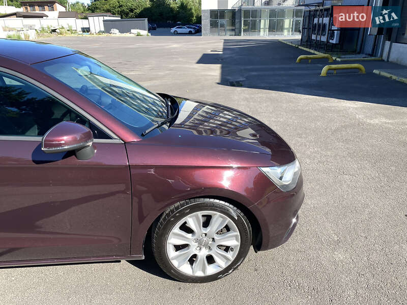 Хэтчбек Audi A1 2011 в Ужгороде