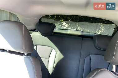 Хэтчбек Audi A1 2011 в 