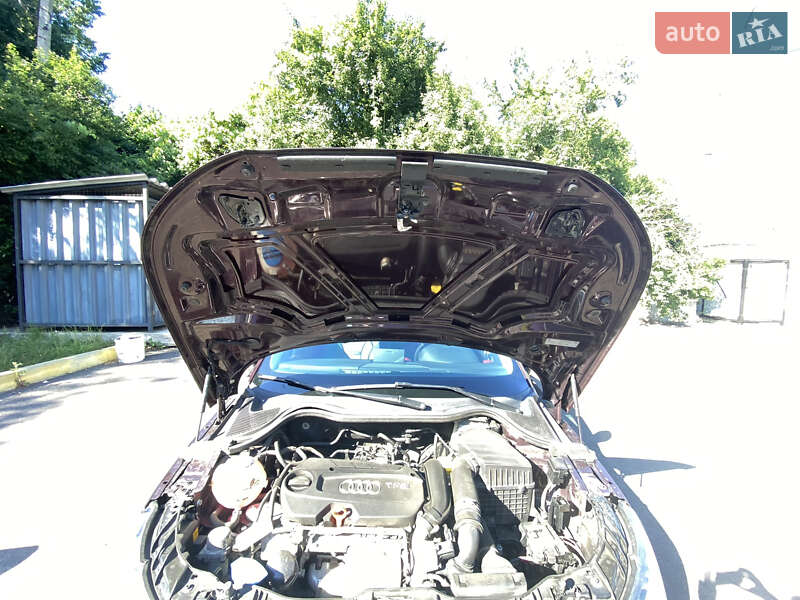 Хэтчбек Audi A1 2011 в Ужгороде